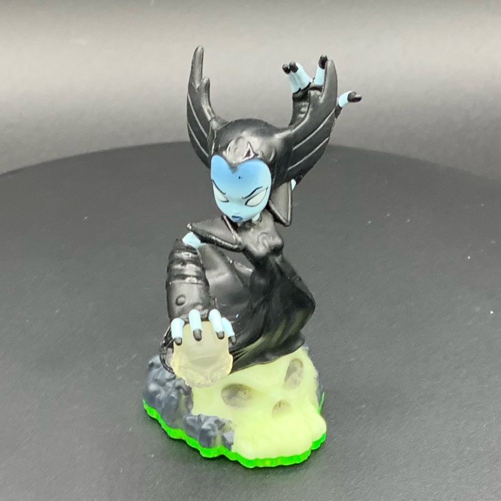 Skylander figurine